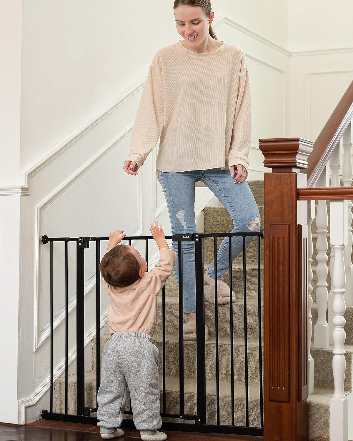 Innotruth 29-39.6" Baby Gate for Pets, Auto Close Both Sides Dog Gate with One-Hand Opening, 30" Tall Safety Gates for Stairs, Hallways, Bedrooms, Wall Pressure Mount No Drill, White